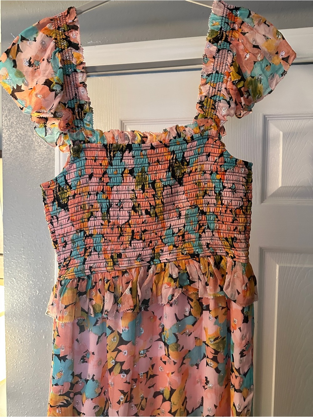Saylor Floral Smocked Ruffle Sleeve Blouse Small EUC - Picture 6 of 9